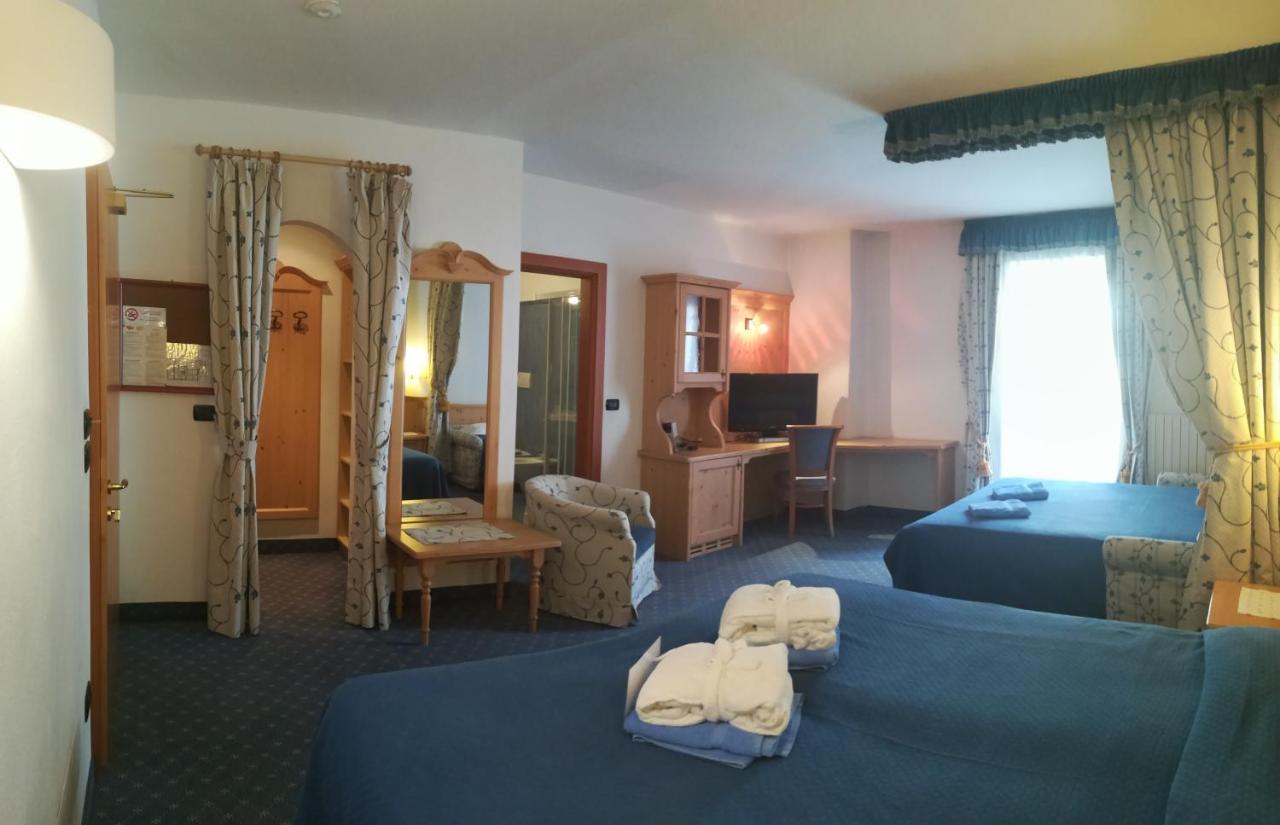 Hotel Isolabella Wellness Fiera Di Primiero Esterno foto