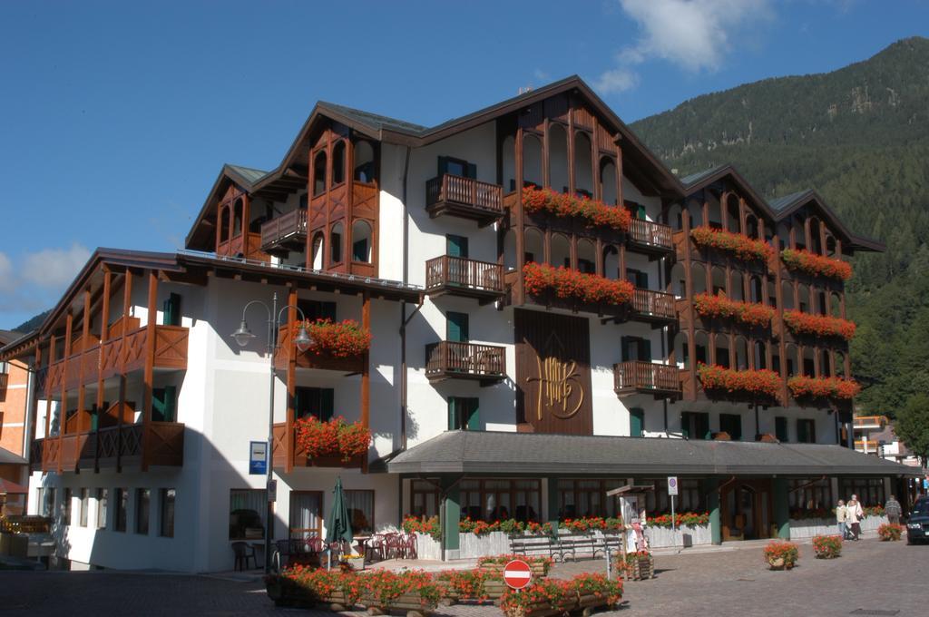 Hotel Isolabella Wellness Fiera Di Primiero Esterno foto